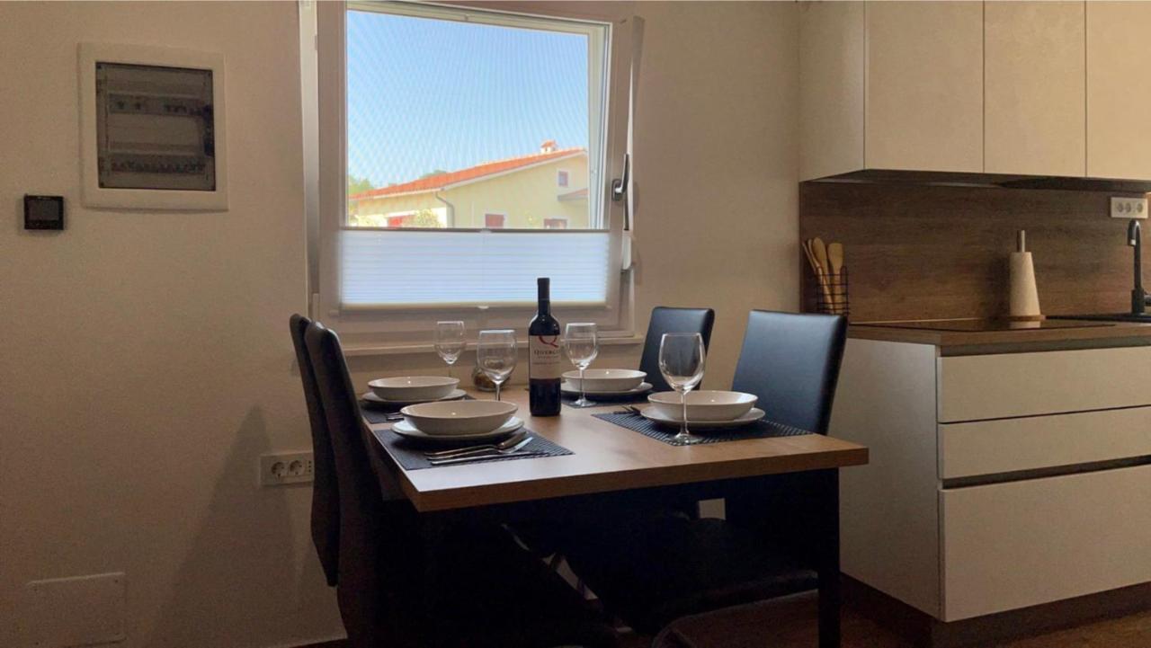 Apartma Lima Ankaran Eksteriør billede