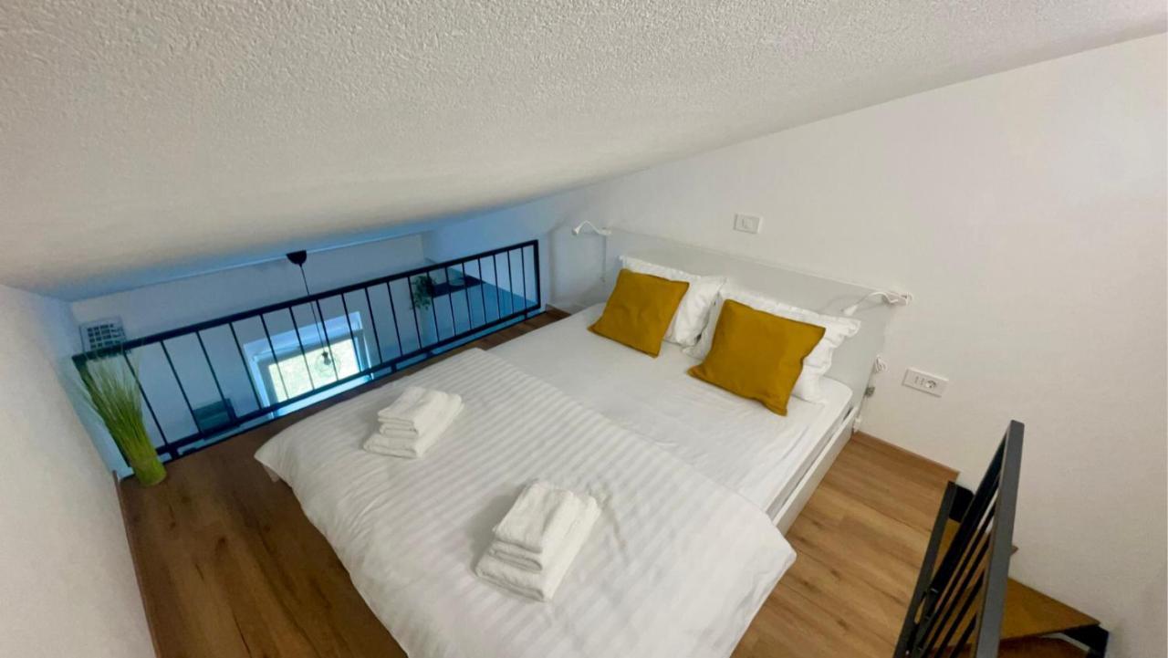 Apartma Lima Ankaran Eksteriør billede