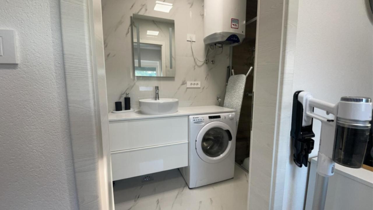Apartma Lima Ankaran Eksteriør billede